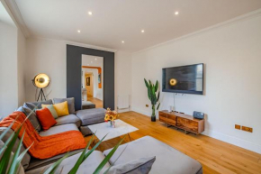 Free Parking I Beautiful Pad I Next To Brighton Beach I 2 Bedroom Flat